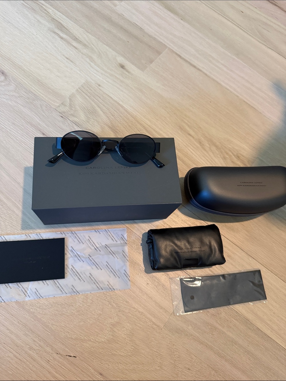 Black Round Women's Sunglasses - Unbranded